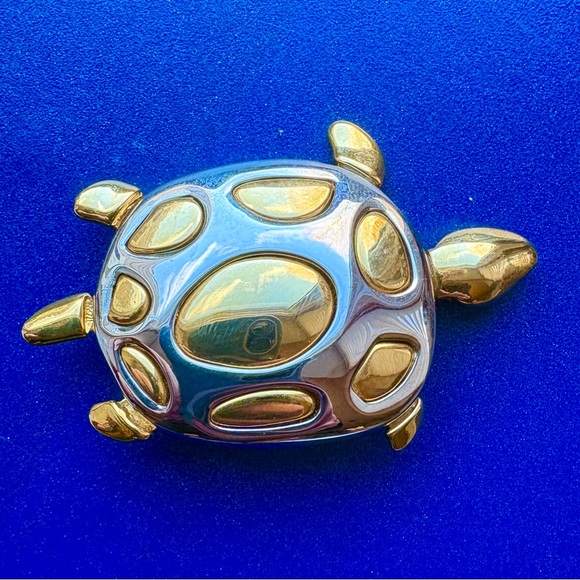 Sea Turtle Brooch - Picture 2 of 5